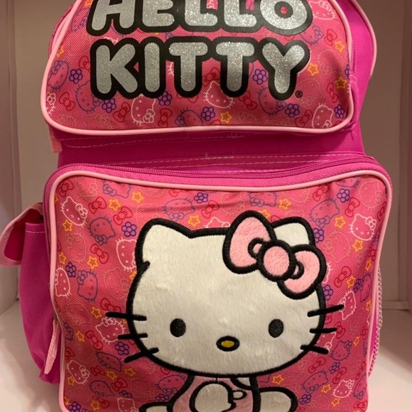 2013 HELLO KITTY BACKPACK - Picture 7 of 8